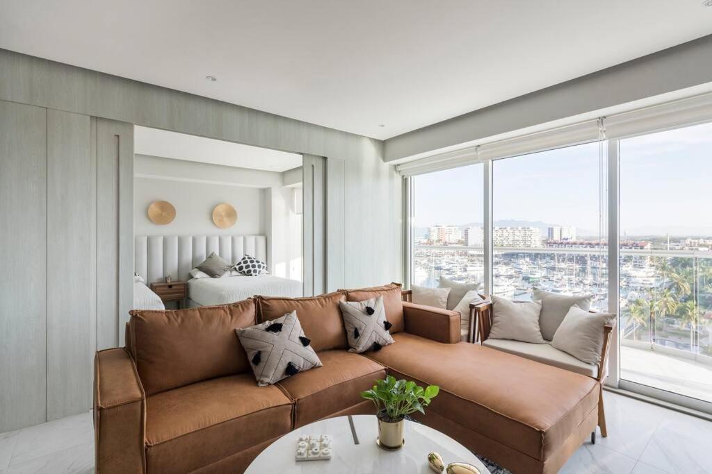 Luxury Condo On The Marina بويرتو فالارتا المظهر الخارجي الصورة
