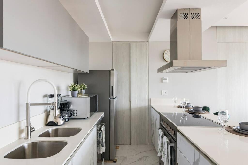 Luxury Condo On The Marina بويرتو فالارتا المظهر الخارجي الصورة